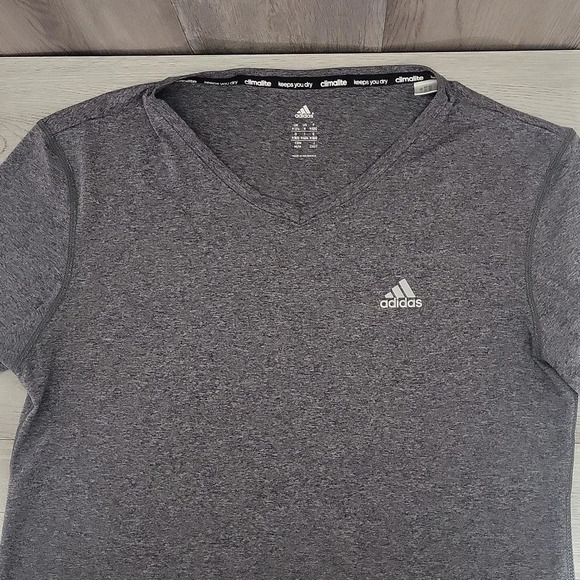 🛍Adidas‎ Womens Medium Grey Climalite Short Sleeve Performance Top Lightweight - Picture 5 of 7